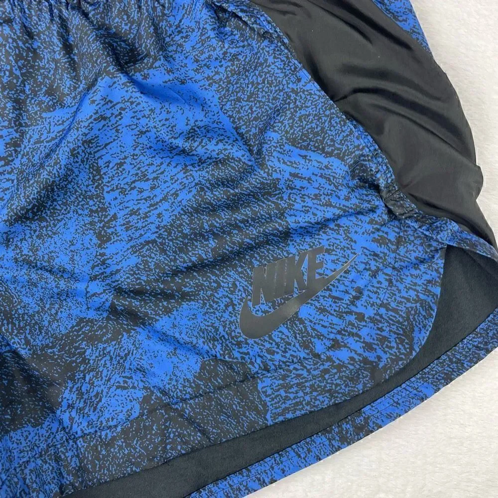 Womens Nike Short